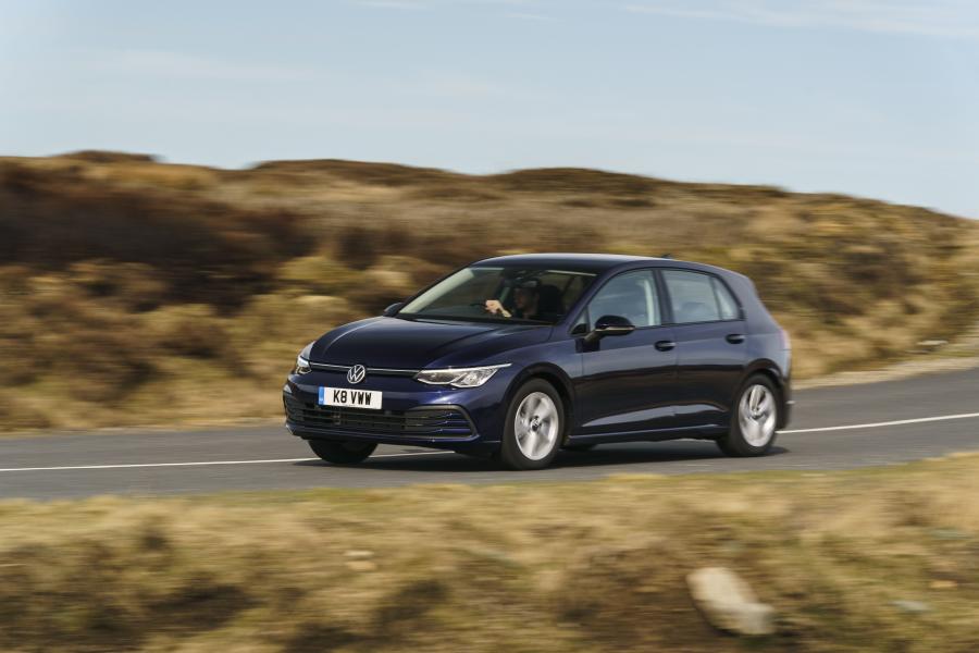  Volkswagen Golf Life 2020 года  (UK) (фото 8 из 40)
